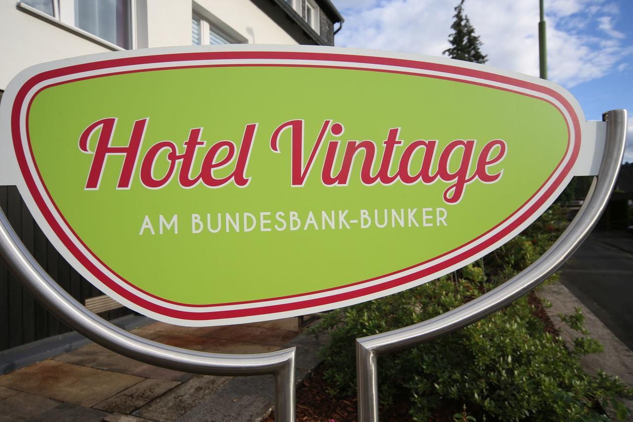 Hotel Vintage Am Bundesbank-Bunker Кохем Екстер'єр фото